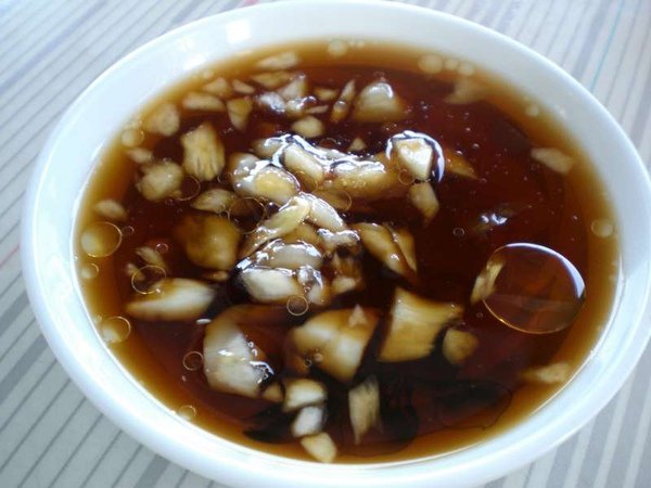 每次都很&quot;搞岡&quot;的調蒜頭+原味醬油+調味醬油+香油+黑醋