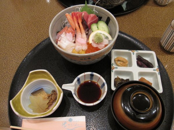 特選海鮮丼,2625日幣