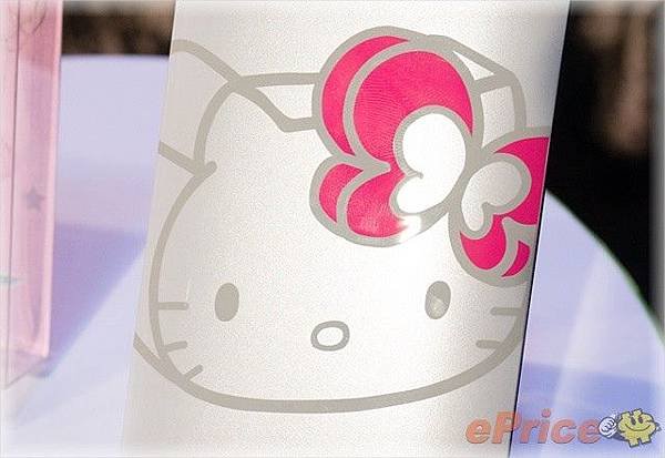 HTC Butterfly s Hello Kitty7