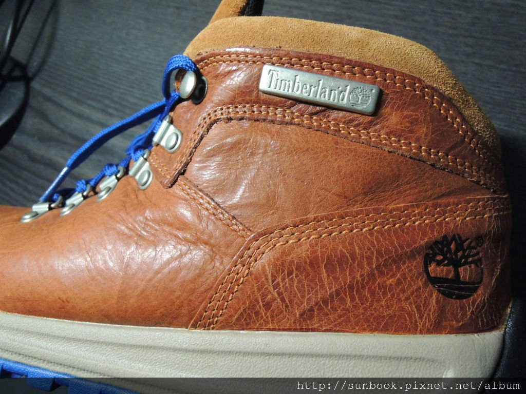 Timberland休閒鞋開箱 GT Scramble Mid Light Brown Leather 27117-17.JPG