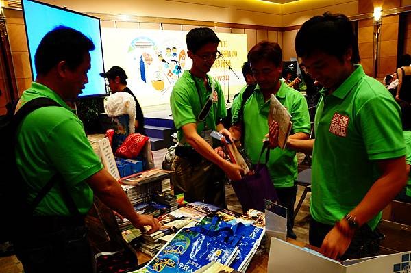 2011 香港國際旅展 / 六天五夜香港行 【宜蘭民宿】Sunday Home
