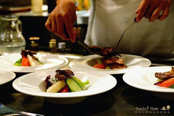 【宜蘭美食推薦】20111002 饗宴鐵板燒 【宜蘭民宿】Sunday Home