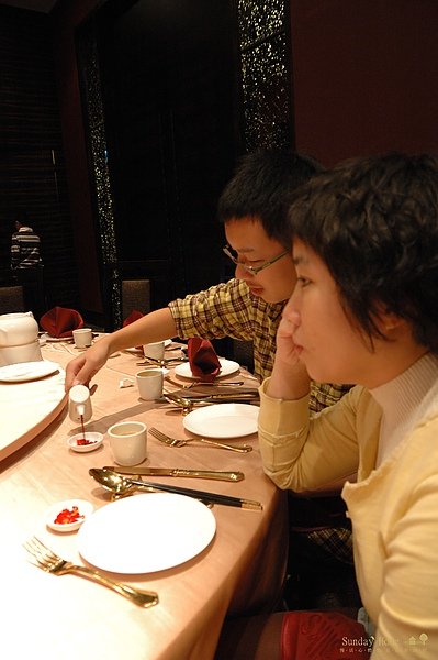【宜蘭美食推薦】晶英酒店-紅樓餐廳 頂級烤鴨宴 【宜蘭民宿】Sunday Home