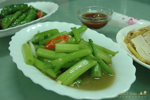 20101123 南投信義鄉-餐坊小吃部 【宜蘭民宿】Sunday Home