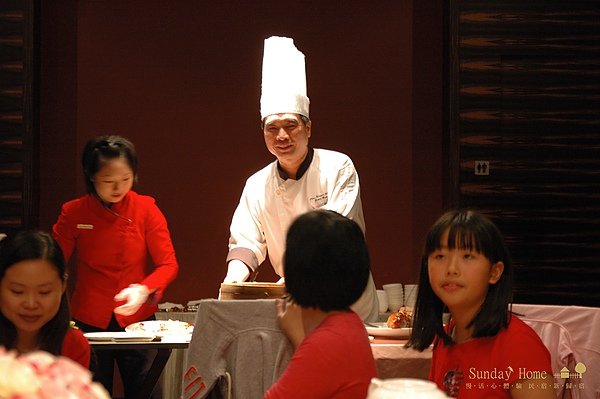 【宜蘭美食推薦】晶英酒店-紅樓餐廳 頂級烤鴨宴 【宜蘭民宿】Sunday Home