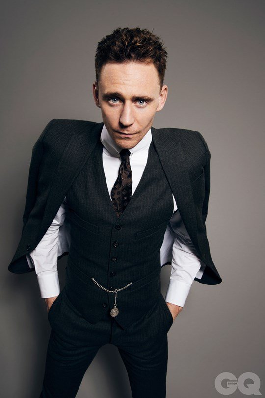 Tom-Hiddleston-01-GQ_08Oct13_b_540x810