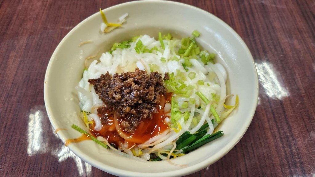 【桃園市場美食】阿德切仔攤，阿郎蚵仔麵線