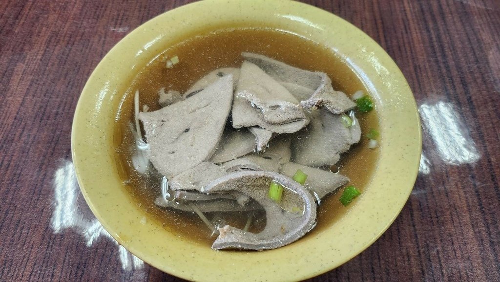 【桃園市場美食】阿德切仔攤，阿郎蚵仔麵線