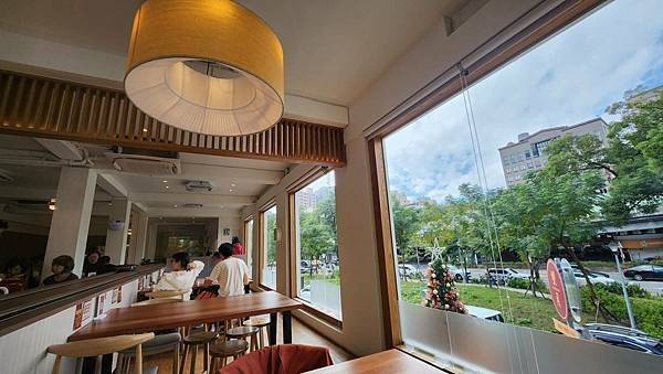 【台北美食】雙月食品社/藍家割包/默潮青蛙撞奶