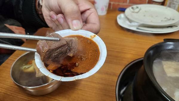【桃園美食】府城 阿正炭燒羊肉爐/蒜香麵線必點