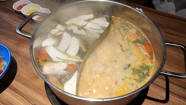 【桃園美食】泰滾泰式火鍋/濃濃南洋風