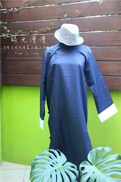 新竹旗袍租借 新竹馬褂租借 時光漫漫復古時光服裝出租工作室 男款復古配件 男士馬褂 復古風攝影寫真包套 旗袍租借 女攝影師桑妮晴的攝影紀錄 (2).jpg