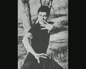 BRUCE LEE 李小龍 GUNG FU JKD[(000802)15-01-56].JPG