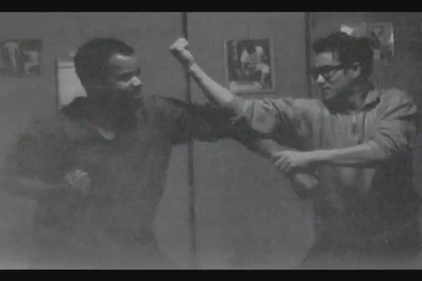 BRUCE LEE THE TEACHER II.avi[14-53-48].JPG