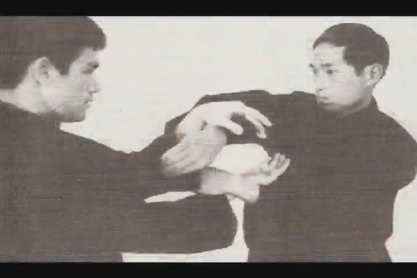 BRUCE LEE THE TEACHER II.avi[14-58-55].JPG