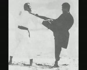 BRUCE LEE 李小龍 GUNG FU JKD[(002478)15-03-03].JPG