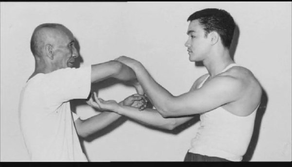 From Ip Man to Bruce Lee - Tracing the Legacy - Part 2 HD[18-19-49].JPG