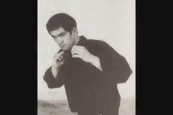 BRUCE LEE THE TEACHER II.avi[14-59-33].JPG