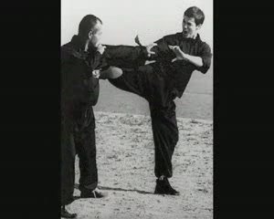 BRUCE LEE 李小龍 GUNG FU JKD[(002233)15-02-53].JPG