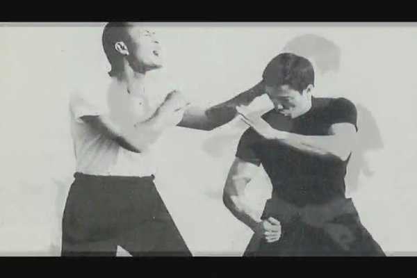 BRUCE LEE THE TEACHER II.avi[14-57-33].JPG