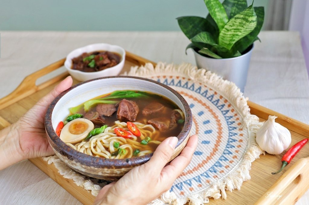 混董創食_混董牛肉麵_宅配美食 (16).JPG