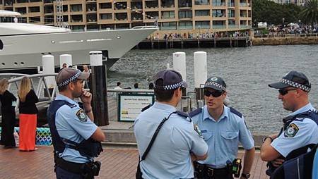 3-警察－1.jpg