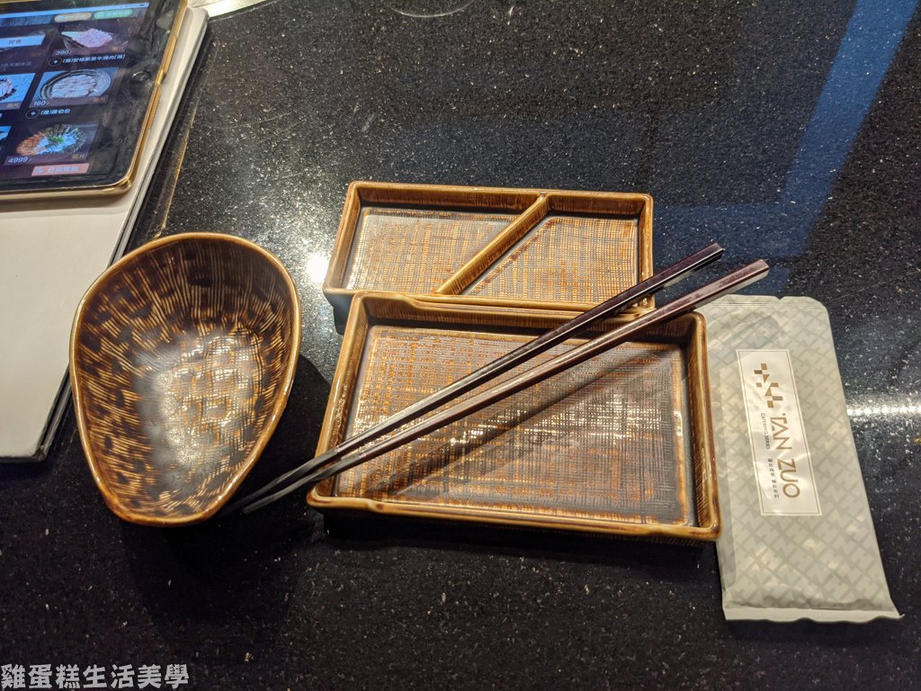 【高雄食記】碳佐麻里精品燒肉(高雄時代店) - 總類超多高品