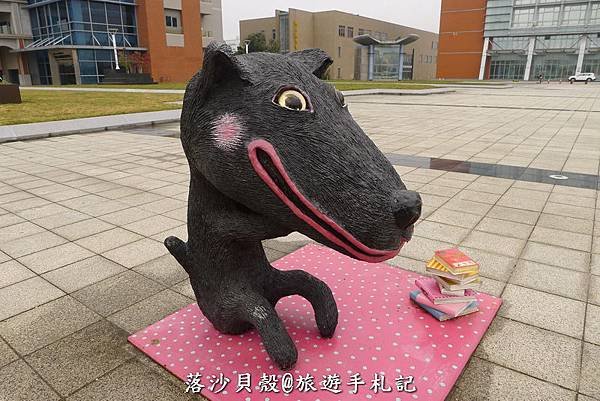 小黑狗 (4).JPG
