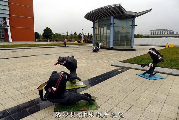 小黑狗 (36).JPG