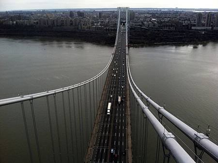 George_Washington_Bridge_from_above.jpg