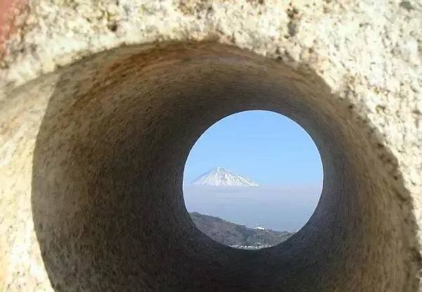 畫框裡的富士山2.jpg