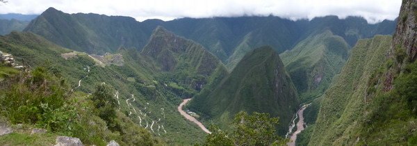 馬丘比丘－消失在叢山峻嶺的印加古城(二)