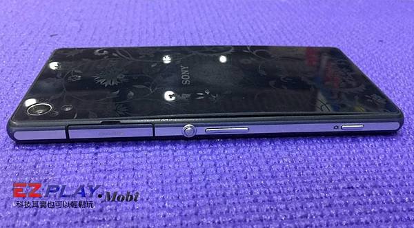 SONY Xperia Z2(D6503)電池澎脹