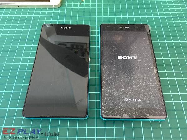 SONY Z2A摔到沒畫面了