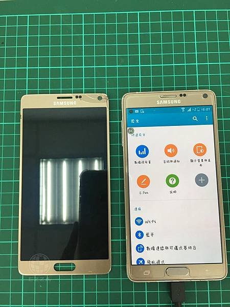 NOTE4 面板破裂