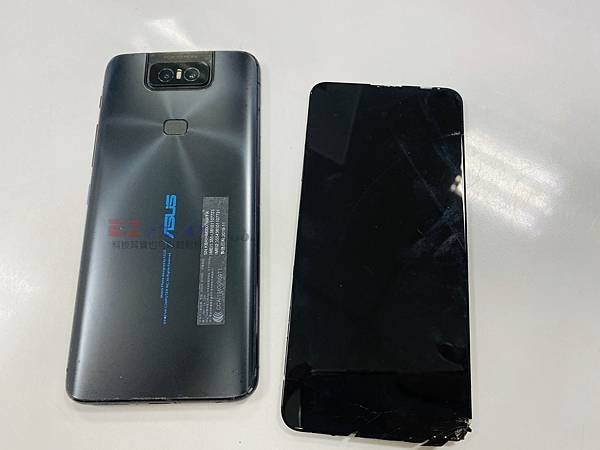 華碩Zenfone6更換螢幕.jpg