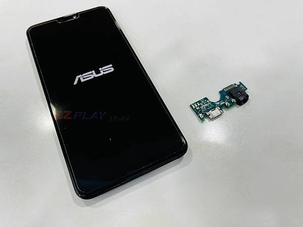 ASUS Zenfone MAX PRO (M2)充電異常.jpg