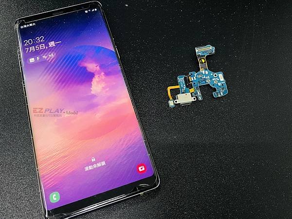 三星NOTE8更換尾插.jpg