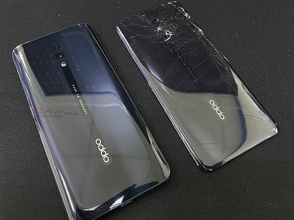 oppo reno後蓋破裂.jpg