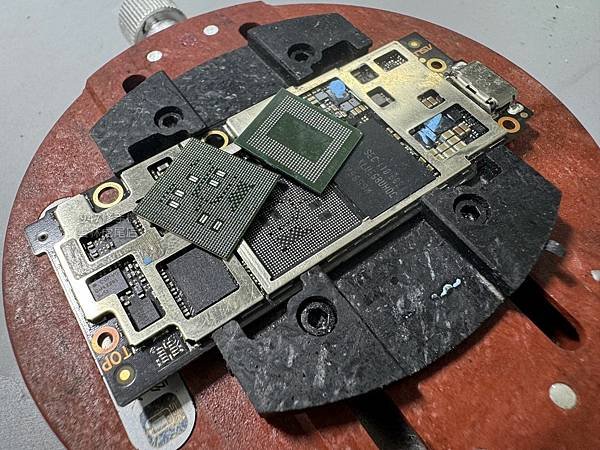 ROG5不開機(947修手機雲林虎尾站)