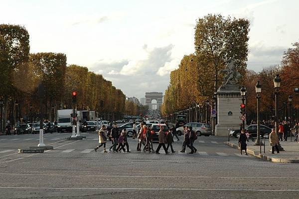 Paris2011_Day5_D70s_400.JPG