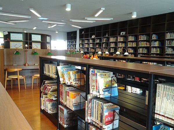 library-4.jpg