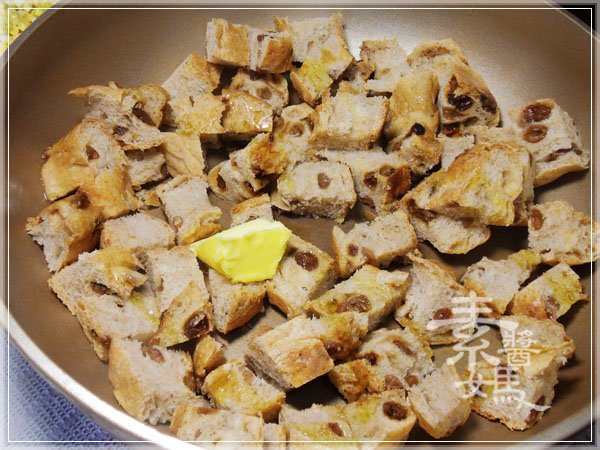 歐式麵包大變身 - 炒麵包丁04