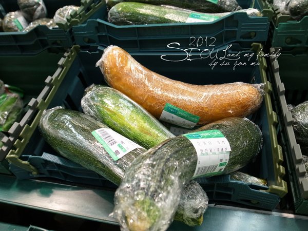 2012_8_23首爾素食-出發-龍山EMART27