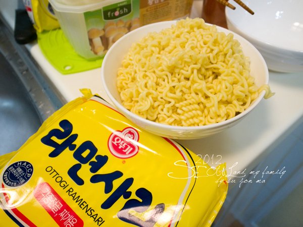 2012_8_23首爾素食-出發-龍山EMART46