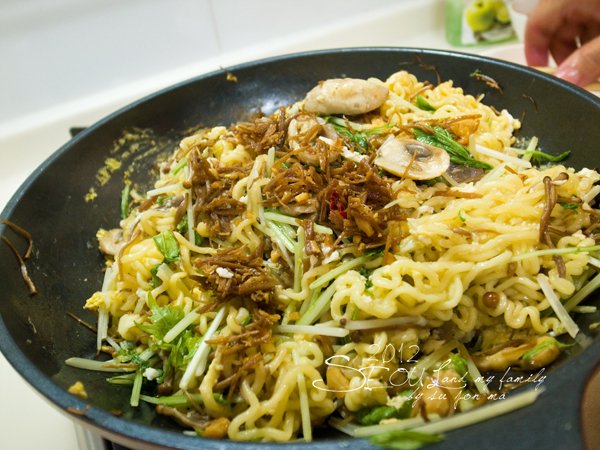 2012_8_23首爾素食-出發-龍山EMART60