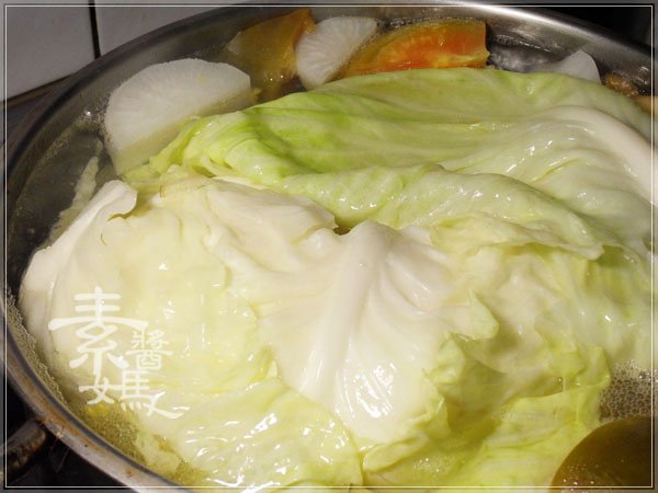 過年拜拜食譜-招財滿貫迎福袋(高麗菜捲)03.jpg