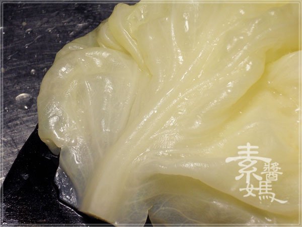 過年拜拜食譜-招財滿貫迎福袋(高麗菜捲)05.jpg