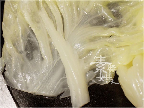 過年拜拜食譜-招財滿貫迎福袋(高麗菜捲)06.jpg