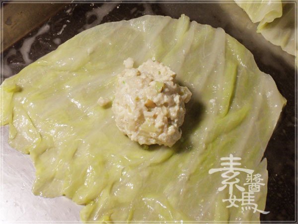 過年拜拜食譜-招財滿貫迎福袋(高麗菜捲)12.jpg